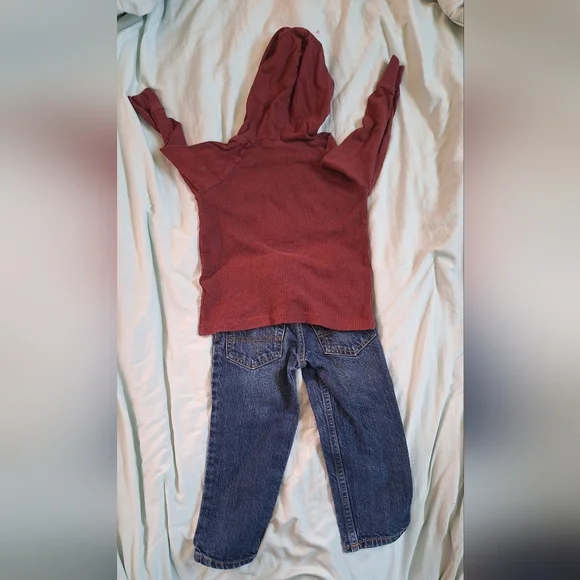 OshKosh B'gosh Jeans And Long Sleeve Shirt - Picture 2 of 3